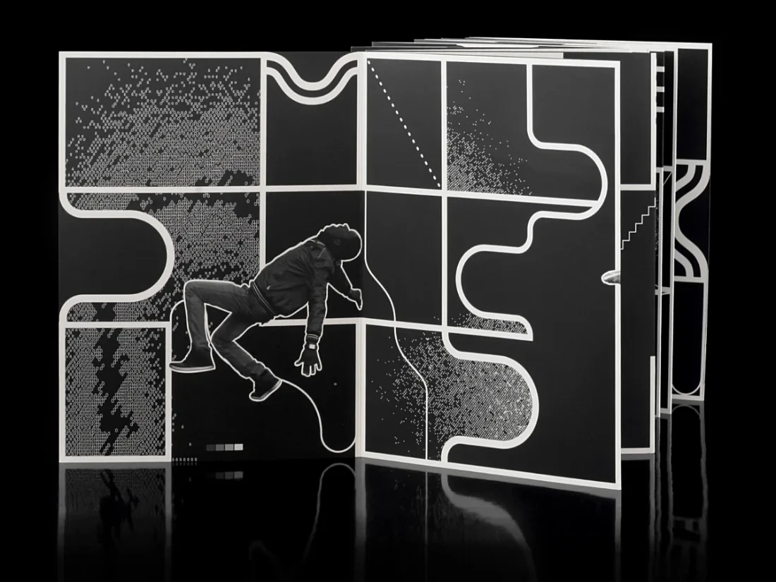 Graphic design of the art book Du pareil au Mème designed by My Name is Wendy