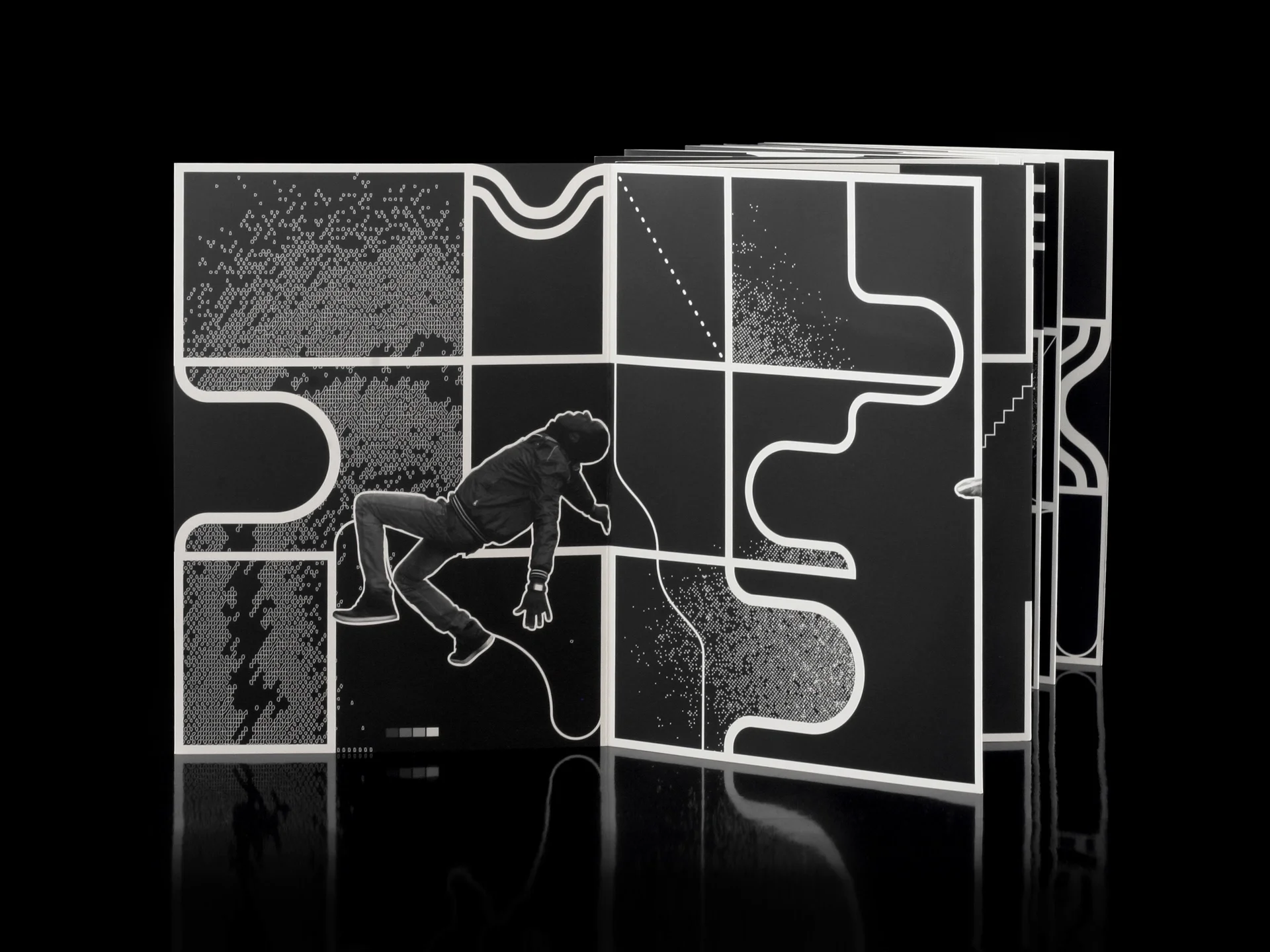 Graphic design of the art book Du pareil au Mème designed by My Name is Wendy