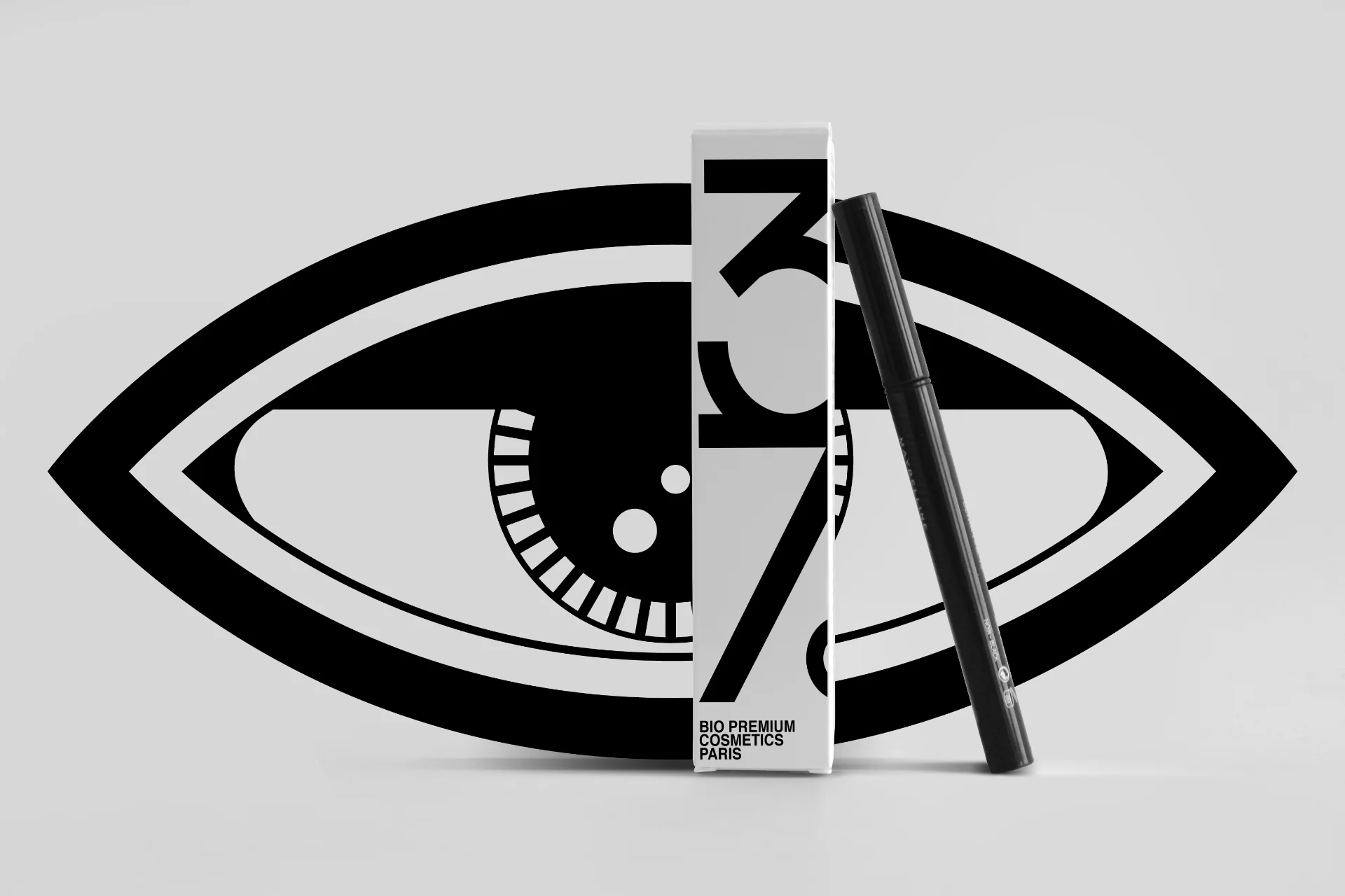Presentation of the packaging and cosmetics design of the eyeliner with the creation of a graphic eye